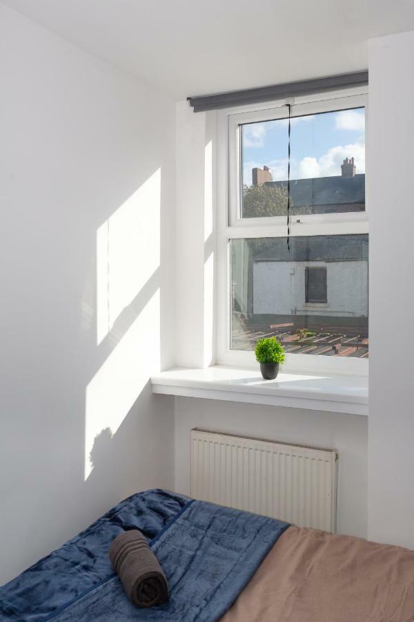 3 Bedroom Apartment Newcastle City Centre Екстер'єр фото