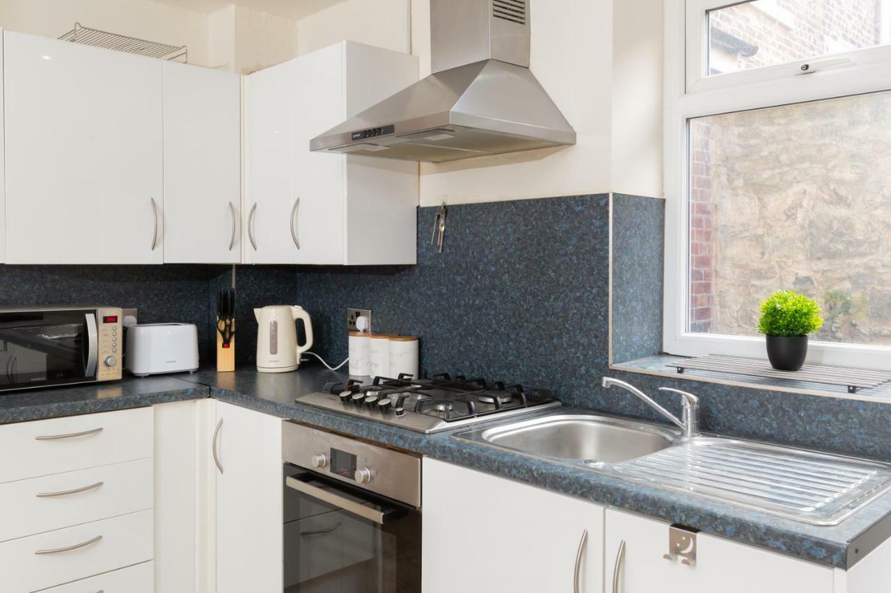 3 Bedroom Apartment Newcastle City Centre Екстер'єр фото